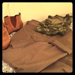 LANE BRYANT OLIVE JEANS w/ zipper ankles EUC